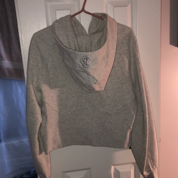 Lululemon Scuba Cropped - Picture 3 of 4